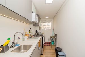 Image 20 - 548299