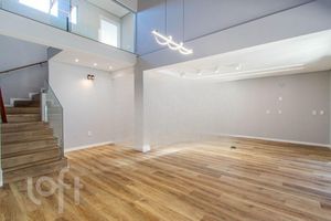 Image 4 - 548491