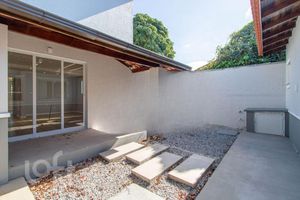 Image 31 - 548491