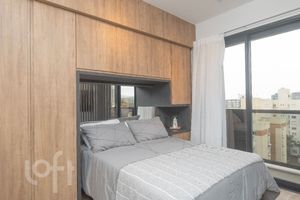 Image 21 - 548632