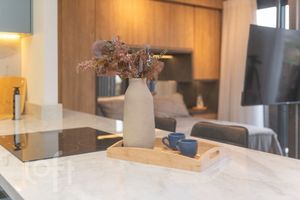 Image 11 - 548632