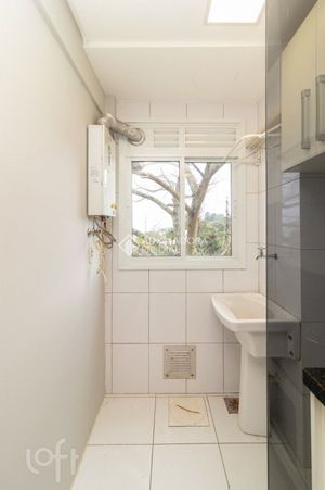 Image 33 - 549356