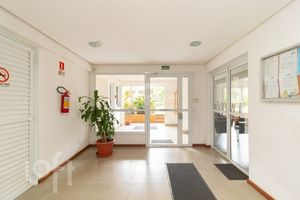 Image 31 - 549356
