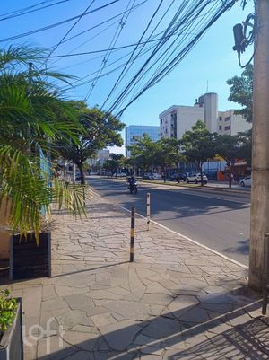 Image 21 - 549467