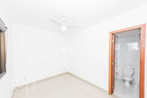 Image 13 - 549551