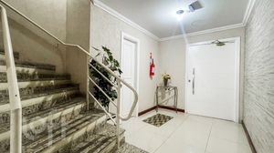 Image 21 - 549781