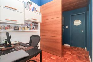 Image 8 - 550193