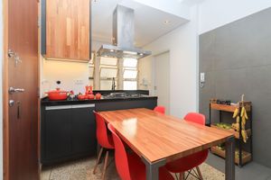 Image 14 - 550193