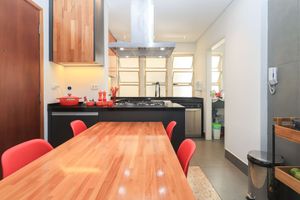 Image 18 - 550193