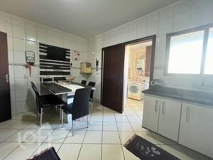 Image 9 - 550563
