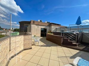 Image 32 - 550563
