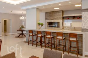 Image 27 - 550676