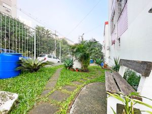 Image 23 - 551556