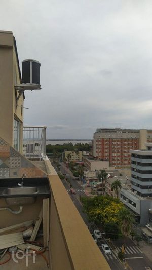 Image 8 - 551579