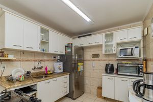 Image 30 - 551654