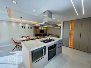 Image 10 - 552473