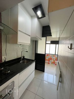 Image 10 - 552682
