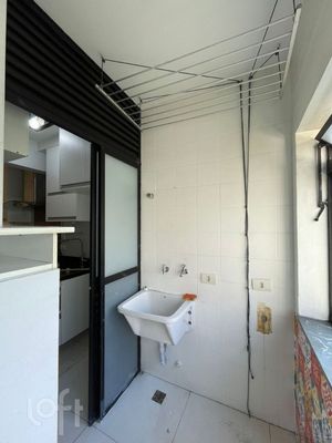 Image 17 - 552682