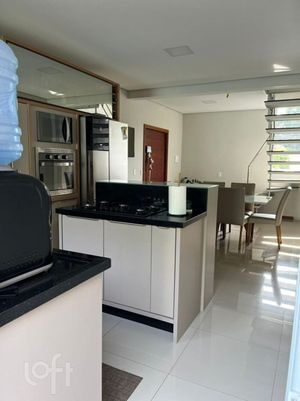 Image 16 - 552913