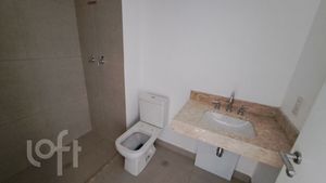Image 8 - 553099