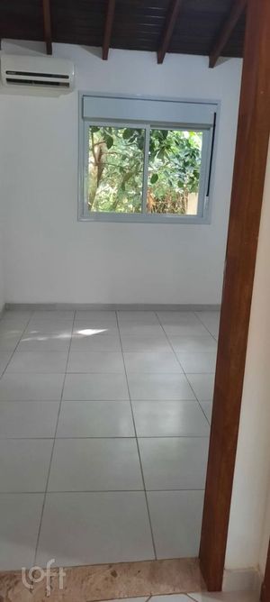 Image 11 - 553301