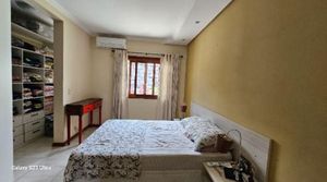 Image 12 - 553314