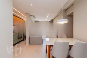 Image 47 - 553746
