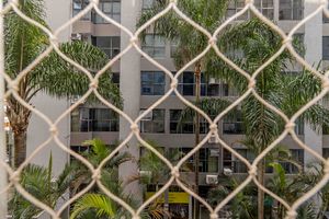 Image 3 - 553753