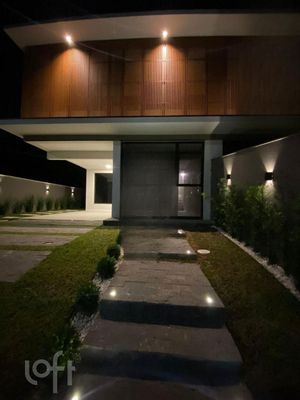 Image 61 - 554008