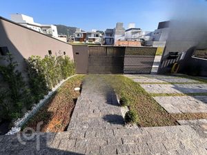 Image 23 - 554008