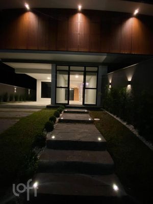 Image 67 - 554008