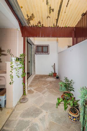 Image 31 - 554077