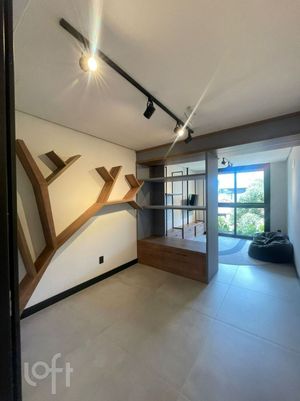 Image 24 - 554325