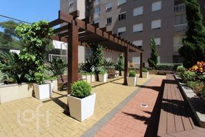 Image 2 - 554467