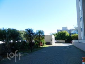 Image 37 - 554467