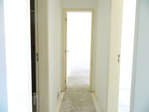 Image 8 - 554467