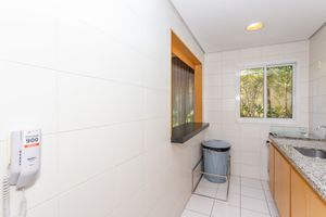 Image 35 - 554959
