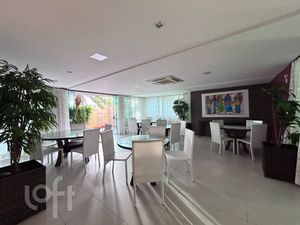 Image 31 - 555036