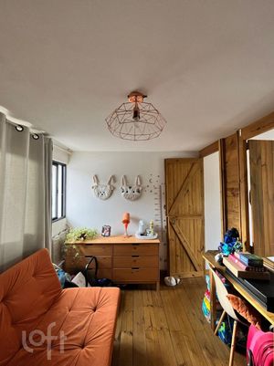 Image 10 - 555154
