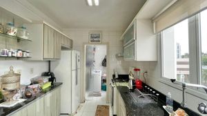 Image 12 - 555304