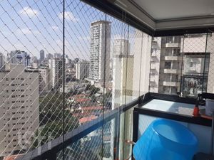 Image 26 - 555308