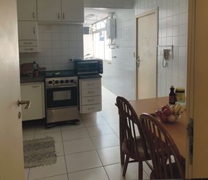 Image 3 - 555391
