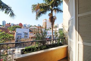 Image 10 - 555543