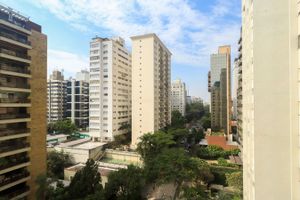 Image 26 - 555688