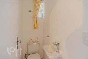 Image 15 - 555868