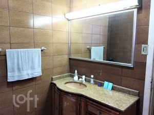 Image 19 - 556002