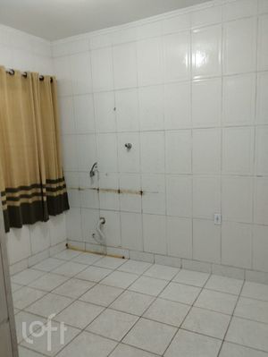 Image 33 - 556048