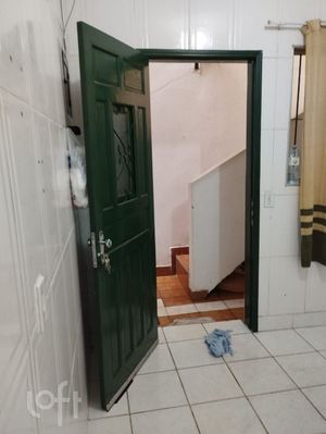 Image 34 - 556048