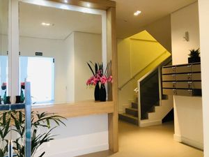Image 14 - 556626