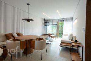 Image 29 - 556787